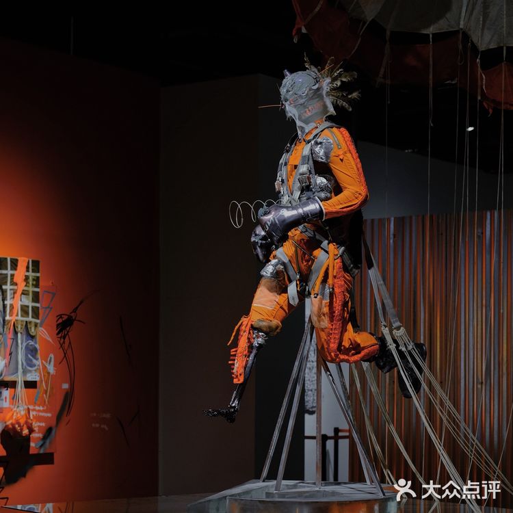 深圳展览｜潮流太空舱艺术大展·紧急迫降