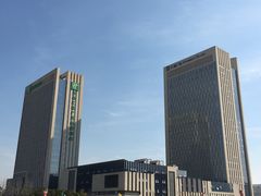 -苏州汇融广场假日酒店