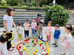 -哲学苑亲子园·早教婴儿托育·婴儿游泳(颐龙湾店)