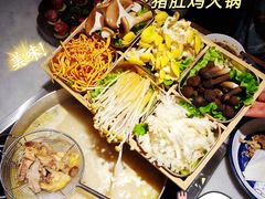 鸡汤-尚尚仙·酸汤猪手·猪肚鸡火锅(华联万柳购物中心店)