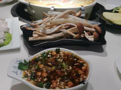 -土连锅·现熬养生汤锅(梁家巷店)