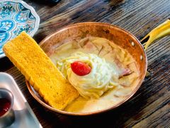 -I HOLIC艾豪丽披萨(KKone店)