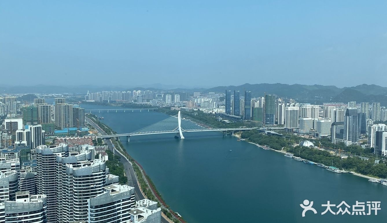 柳州网红江景酒店在云端看风景