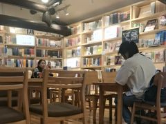 -猫的天空之城概念书店(苏州平江店)