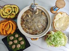 -蘑统田下·野生菌火锅