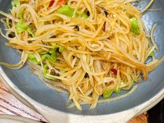 邹皮椒韭菜花炒洋芋丝-云海肴·汽锅鸡·云南菜(美罗城店)