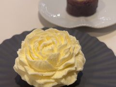 -潮一不贰·法式甜品·生日蛋糕·西式简餐(外滩店)