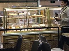 面包甜点陈列柜-多乐之日(和平伊势丹店)