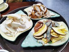 美味牛肝菌-菌之家野生菌火锅