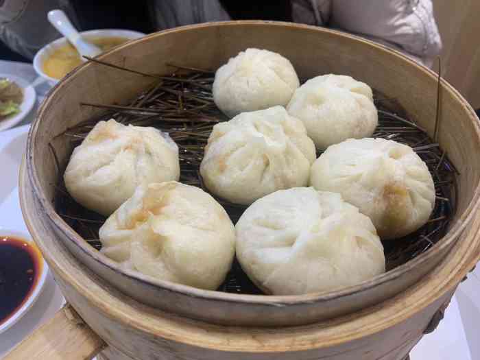 凤起小笼(建业凯旋店)-"一家值得让我去两次的店.中午加班过了吃饭.