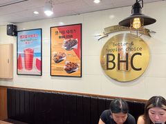 -BHC炸鸡(明洞总店)