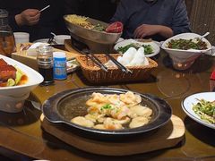 -东口码头·烧鸽子·鱼头泡饼·地方菜(金鹰悦城店)