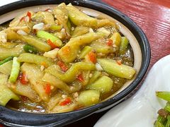 -湖南人家湘菜馆(镇江路店)