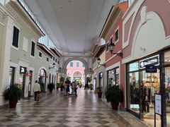 -佛罗伦萨小镇广佛名品奥特莱斯(疏港路店)