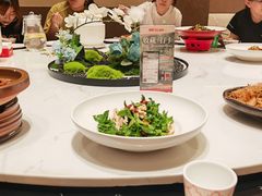 -阿瓦山寨·湘菜现炒·剁椒鱼头王(咸阳总店)