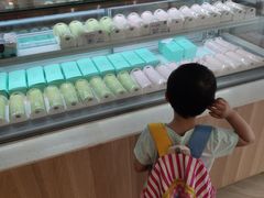 -顶东面包花园·生日蛋糕(世博店)