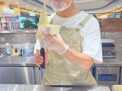 -野人先生Gelato(上海长宁龙之梦店)