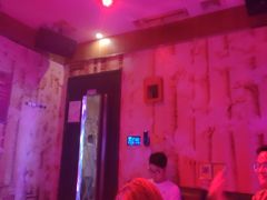 -欢乐迪派对潮K·KTV(华南城店)