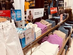 -优衣库(上海金桥国际商业广场店)