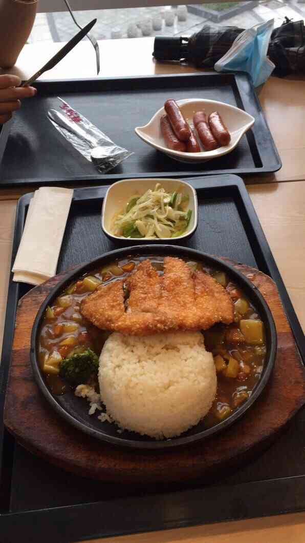 乡村基(万邦时代广场店)-"每次来都吃的卤肉饭,感觉还行,有配番茄汤.