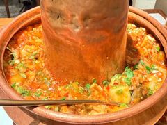 铜锅饵块油焖鸡-一坐一忘云南菜(北京skp店)