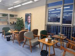 -无奔眼镜·蔡司·依视路授权店(马家堡店)