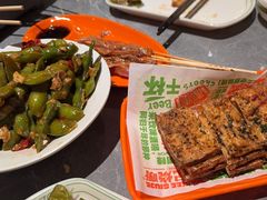 -威记烧嘢·南宁烧烤·超级生牛(绿地店)