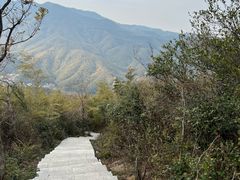 -梅岭月亮湾山体公园