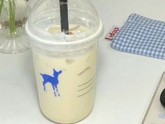 满庭芳茉莉轻乳茶-瑞幸咖啡(大唐时代店)