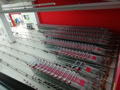 -家乐福(川沙店)