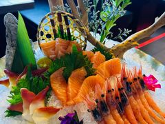 三文鱼刺身-牛武士寿喜烧·和牛火锅自助(全球首店)