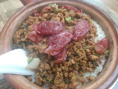 鹅乸腊肠煲仔饭-阳江河堤老牌曾记美食