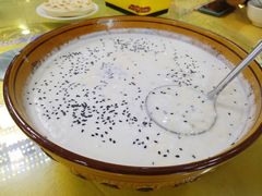 牛奶醪糟-炕锅羊肉土火锅面片大王