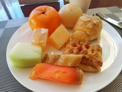 -东西风牛排馆周末烧烤自助(首都机场希尔顿店)
