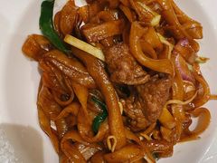 干炒牛河-稻香酒家·34年老字号·港式粤菜(汉街店)