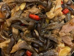 鹿茸菌煨猪肚-同湘会馆(粤垦路店)
