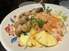 春卷捞檬粉-大头虾越式风味餐厅(光明广场店)