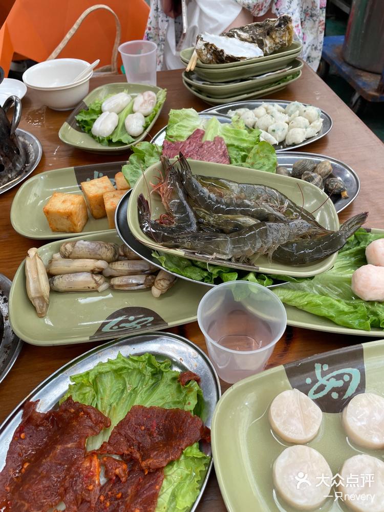 来平潭必吃大排档活蹦乱跳的大虾