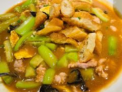 三鲜丝瓜烩油条-刘胖子家常菜·蹄花焖藕(中央花园店)
