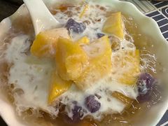 椰奶芋圆桃胶-颜记糖水铺子