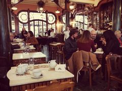 -Majestic Café