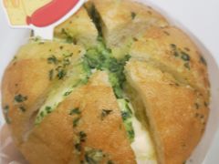 火腿蒜香乳酪包-好利来(东四店)