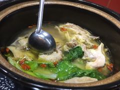 土鸡煲-国生茶庄·地道农家菜团建活动