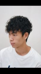 -镁连社·美联社