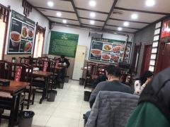 -湖南人家湘菜馆(镇江路店)