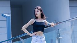 -变画·发型STUDIO