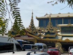 -ခြောက်ထပ်ကြီးရွှေသာလျောင်းဘုရားကြီး