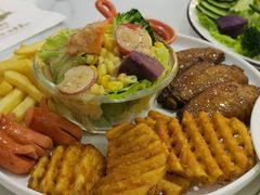 -丽莎沙拉轻食餐厅(国贸店)