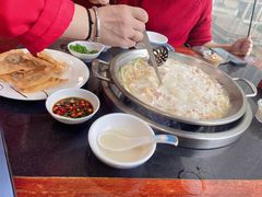 -老来福·非遗酸汤兔(凯旋路店)