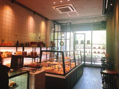 面包甜点陈列柜-81bakery(关山路店)